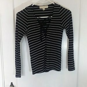 UO Project Social T | Black and White Lace Up Top